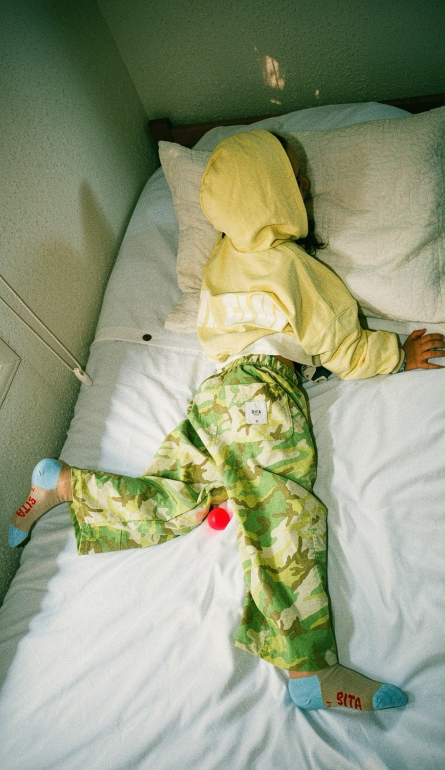 ✨ Polerón BITA CLUB Amarillo - Bita Tinywear